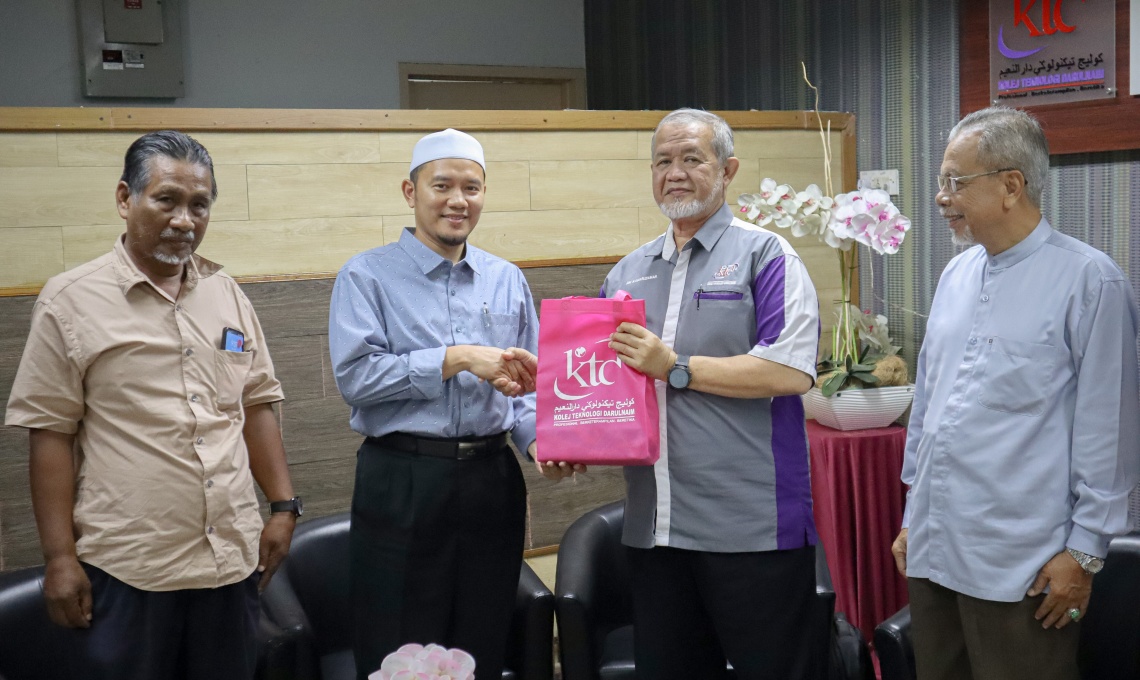 majlis perpisahan Ustaz Khairol